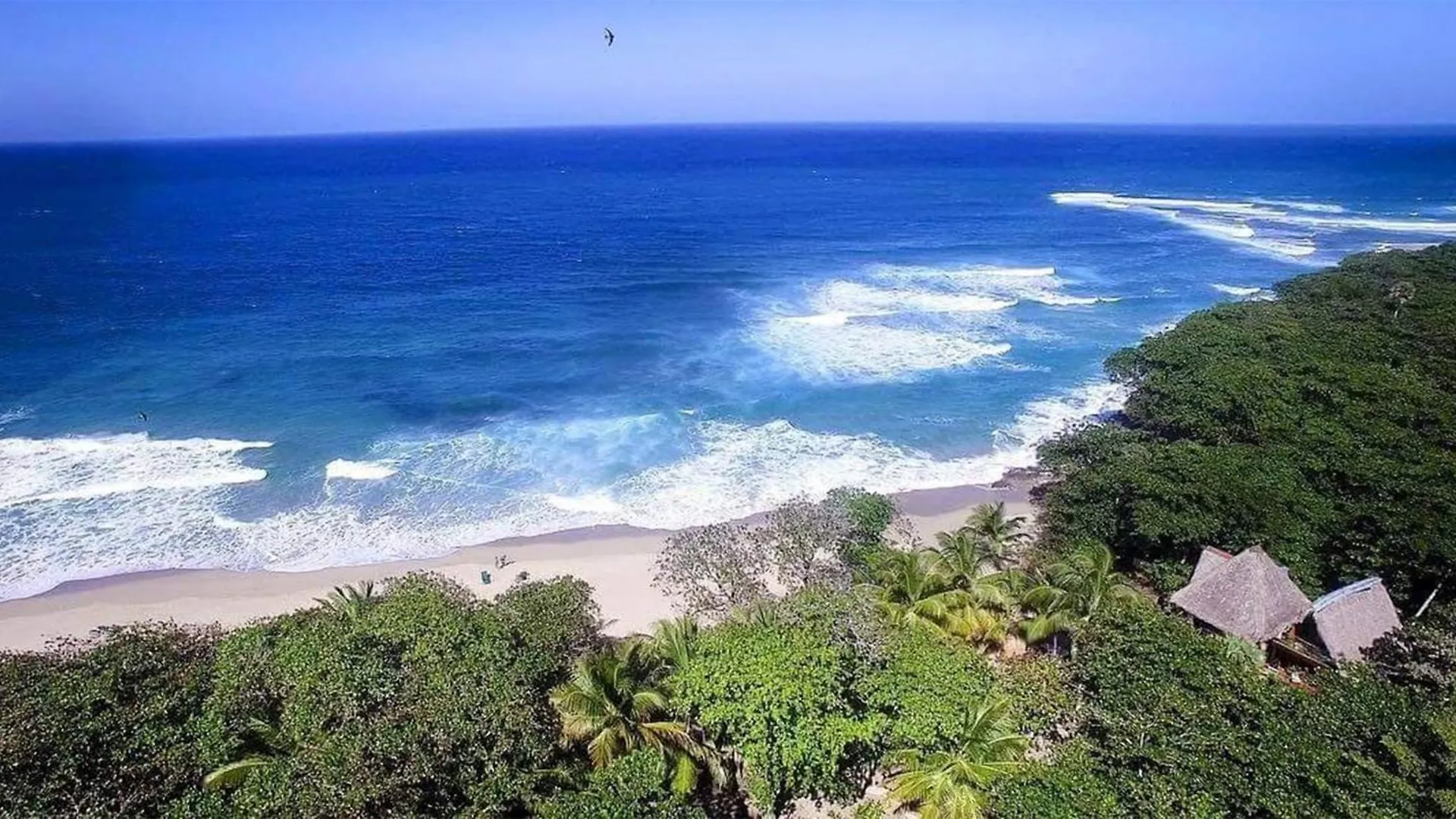 Perla Marina Ecolodge Beach - Kite, Surf, Next Encuentro Beach, Cabarete Bombita